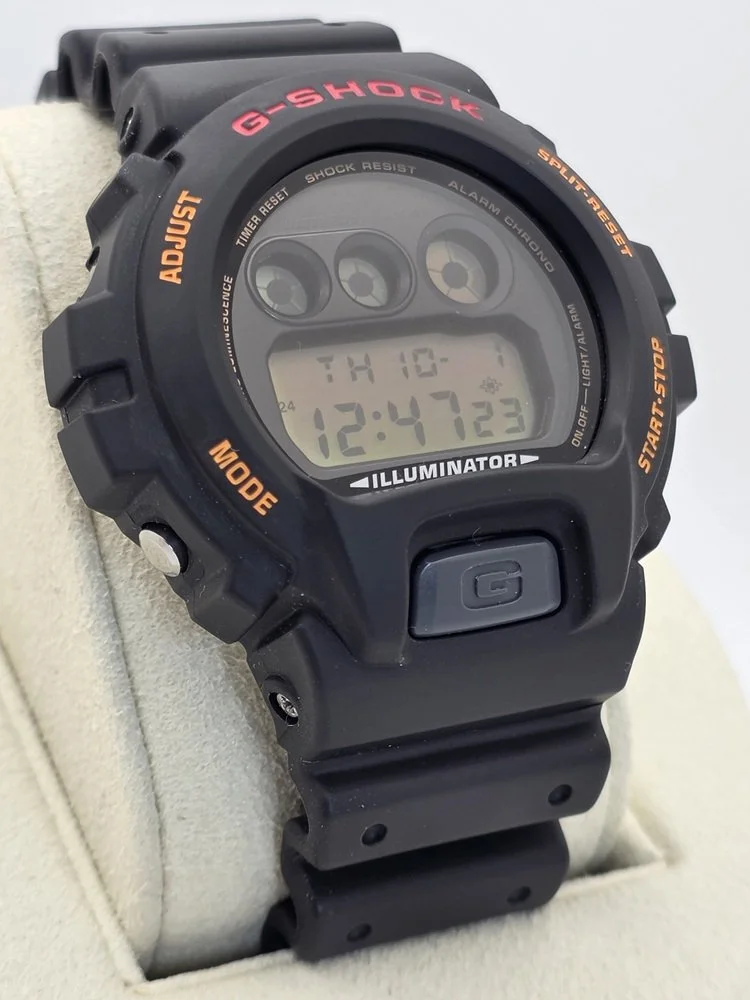 G-Shock DW-6900G-1V - Right.jpg