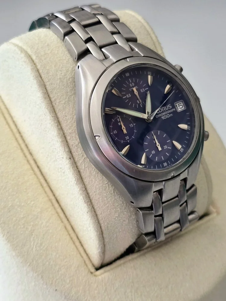 Lorus V657-X039 - Right.jpg