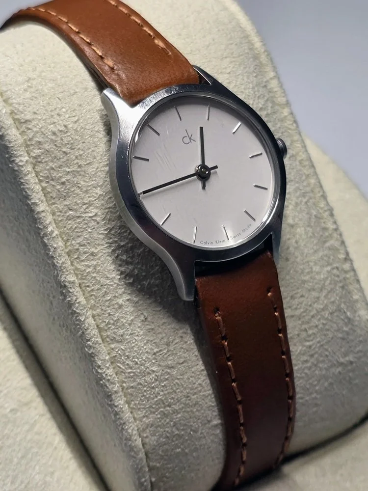 Calvin Klein K26131 00 Right.jpg