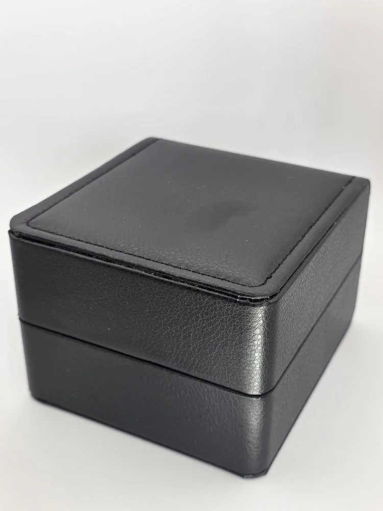 Armani AR-1736 - Box.jpg