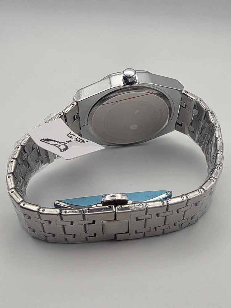 Invicta Speciality 69958 - Rear.jpg