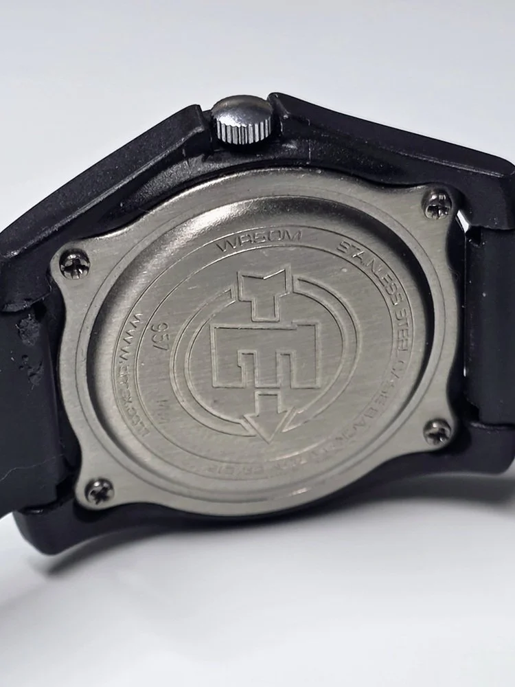 Timex Expedition T40801 Camper Caseback.jpg