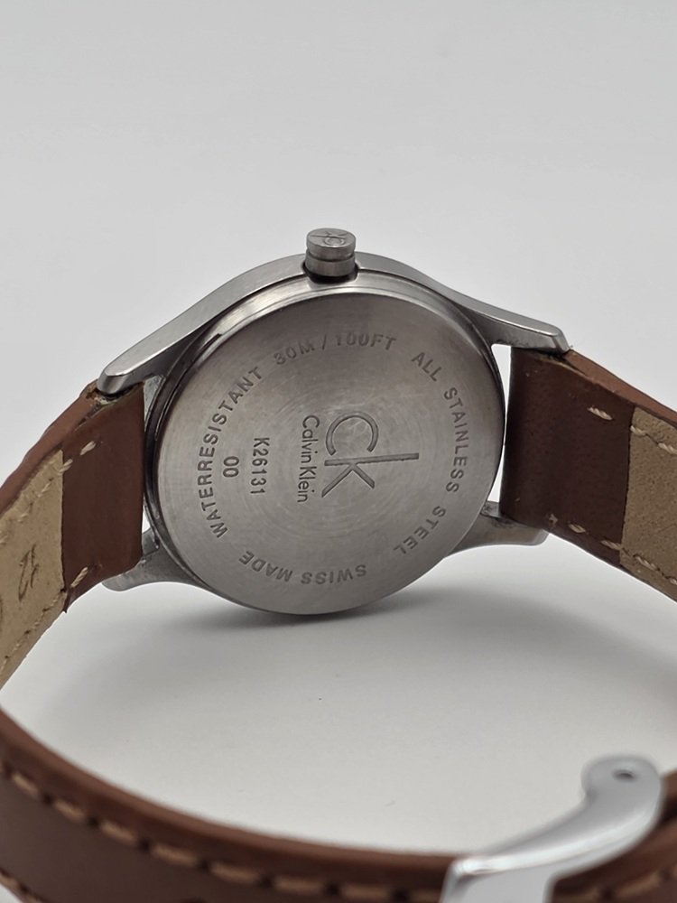 Calvin Klein K26131 - Caseback.jpg