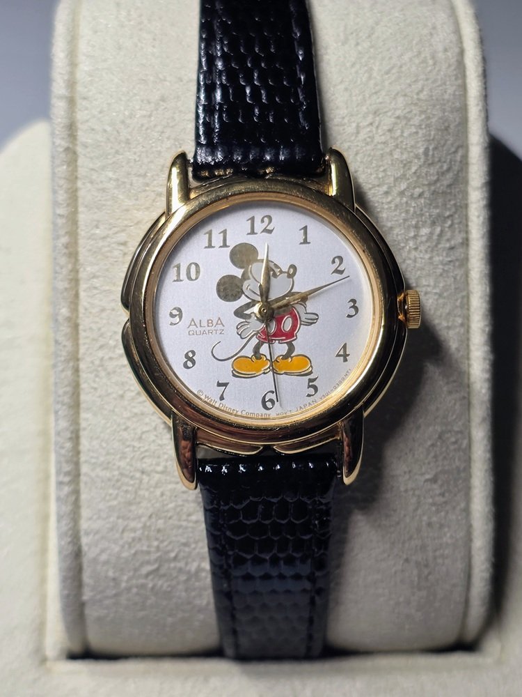 Alba V501-0170 R1 Mickey Mouse Front.jpg