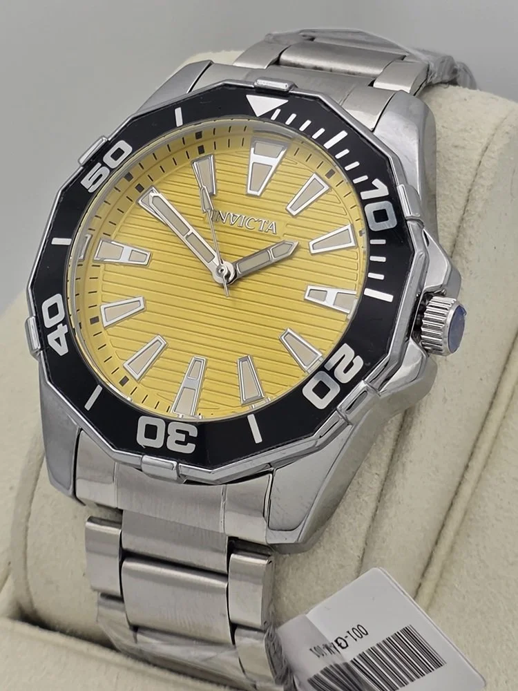 Invicta Pro Diver Meridian Special Edition 001-GA-M-101 - Left.jpg