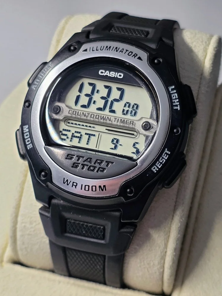 Casio W-756 Left.jpg
