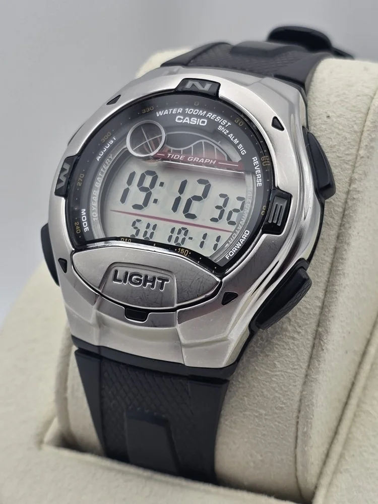 Casio W-753-1AV - Left.jpg