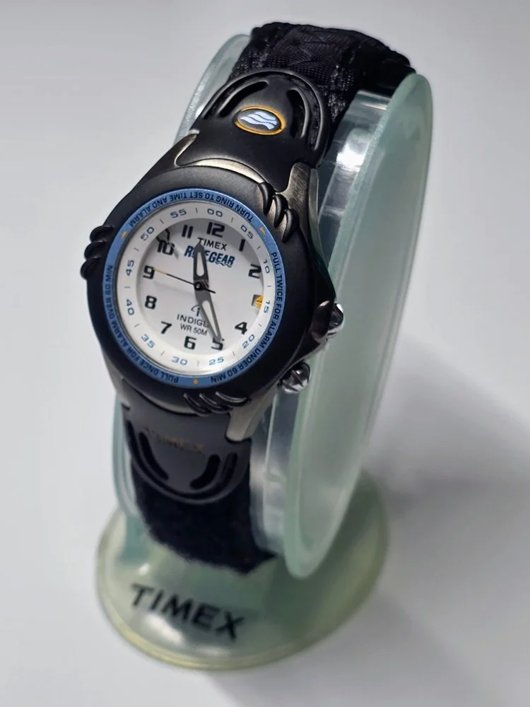 Timex Reef Gear T75701 Stand.jpg