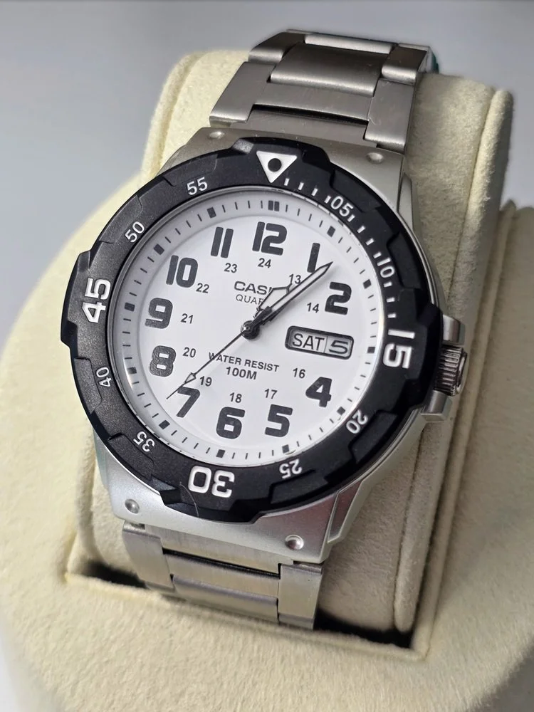 Casio MRW-200HD-7BV Left.jpg