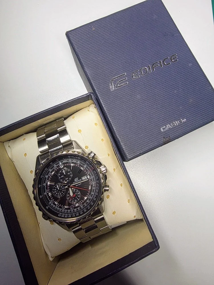 Casio Edifice EF-527D-1AV Box.jpg