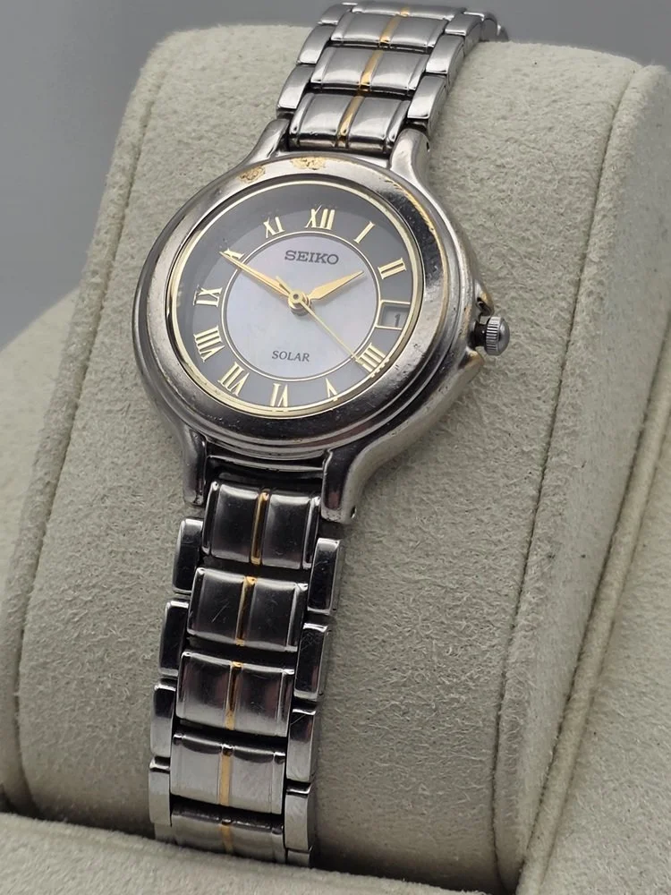 Seiko Solar V182-0C70 - Left.jpg