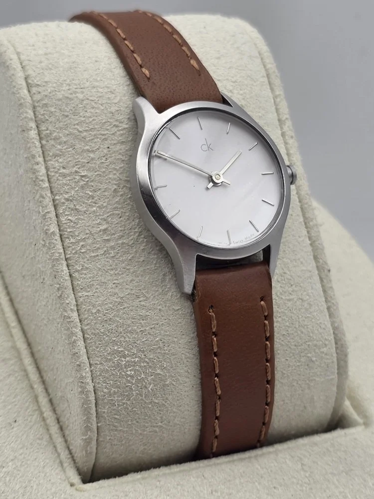 Calvin Klein K26131 - Right.jpg