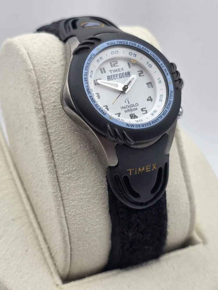 Timex Reef Gear T75701 - Right.jpg