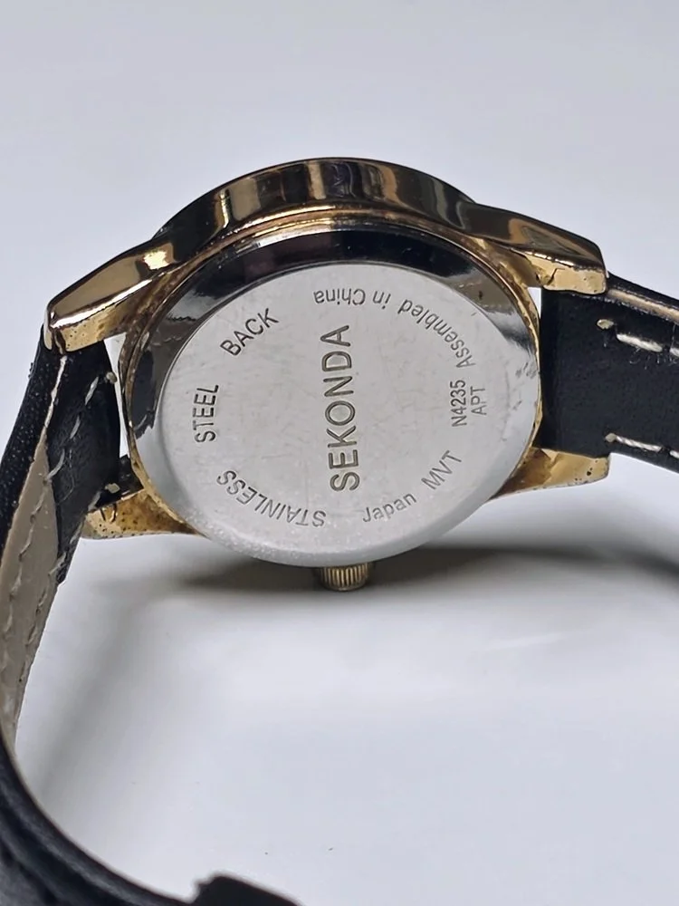 Sekonda N4235 Diamond Caseback.jpg