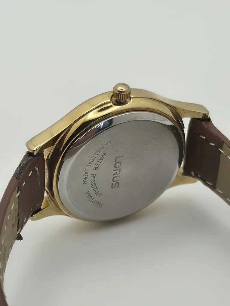 Lorus VX82-X553 - Caseback.jpg