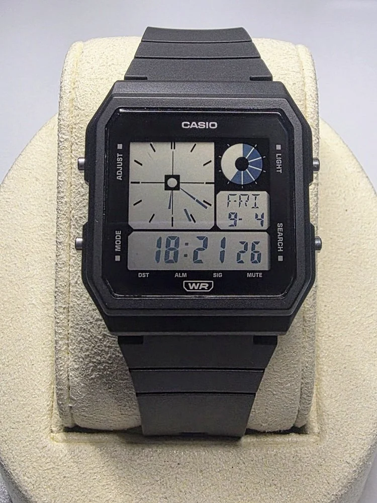 Casio LF-20W-1AEF Front.jpg