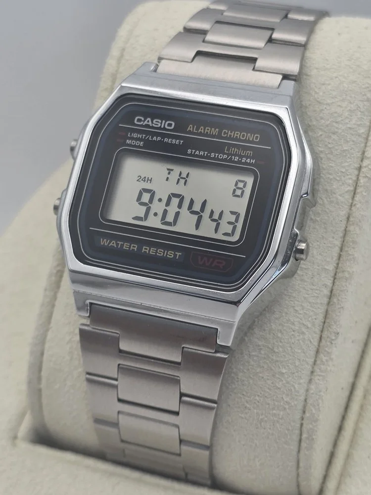 Casio A-158WA-1 - Left.jpg
