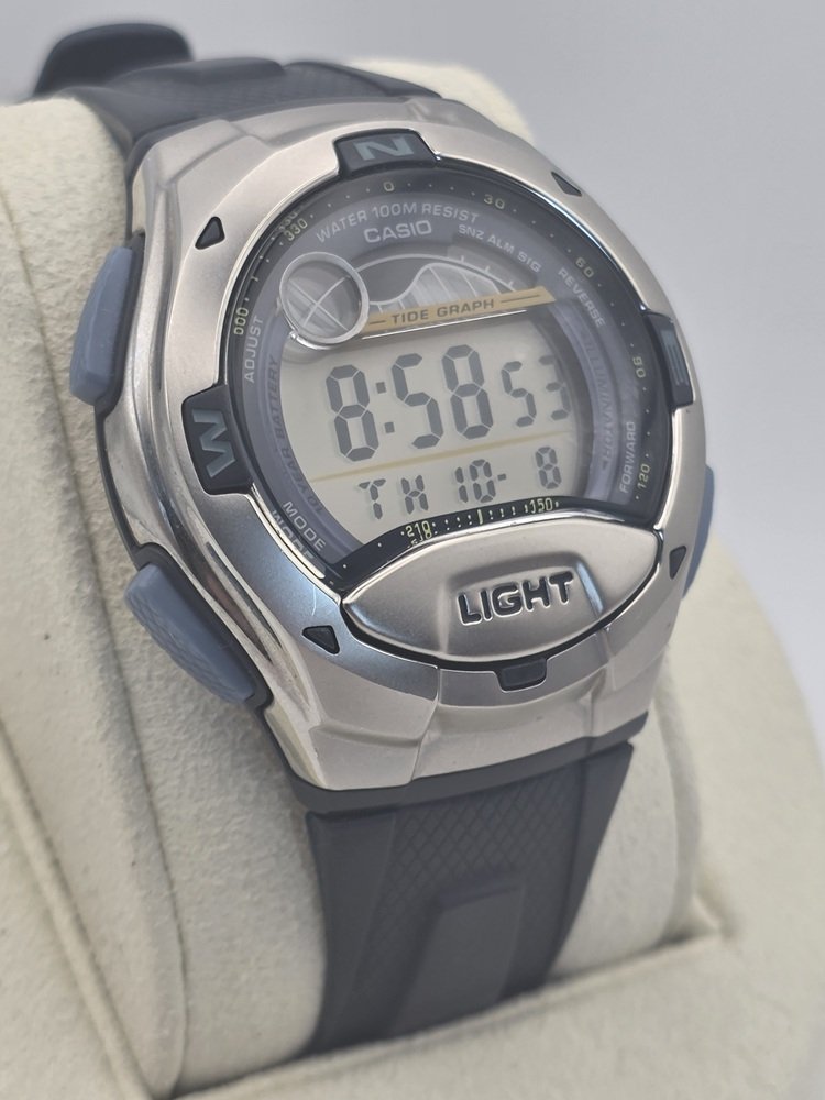 Casio W-753-2AV - Right.jpg