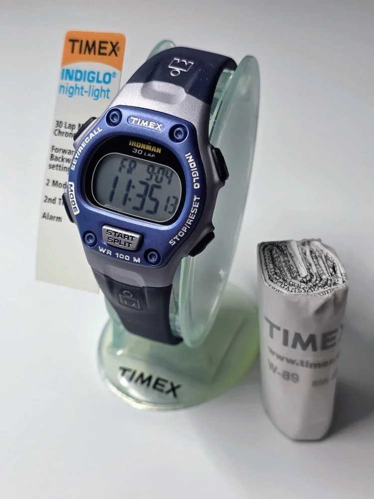 Timex Ironman Triathlon T54261SU Stand.jpg