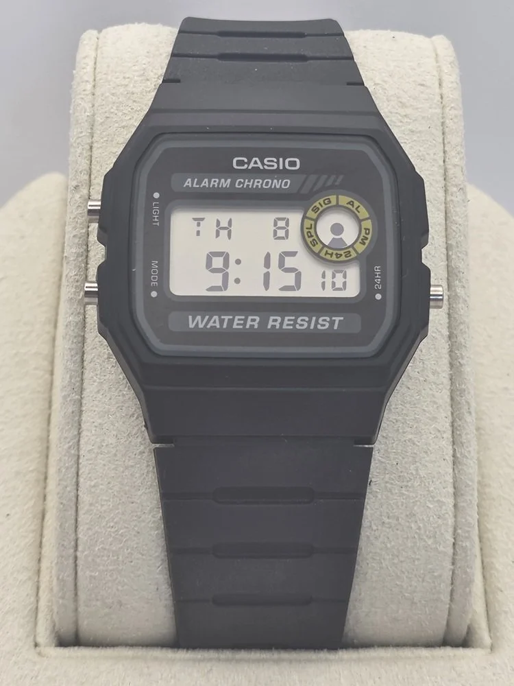 Casio F-94WA-8DG - Front.jpg