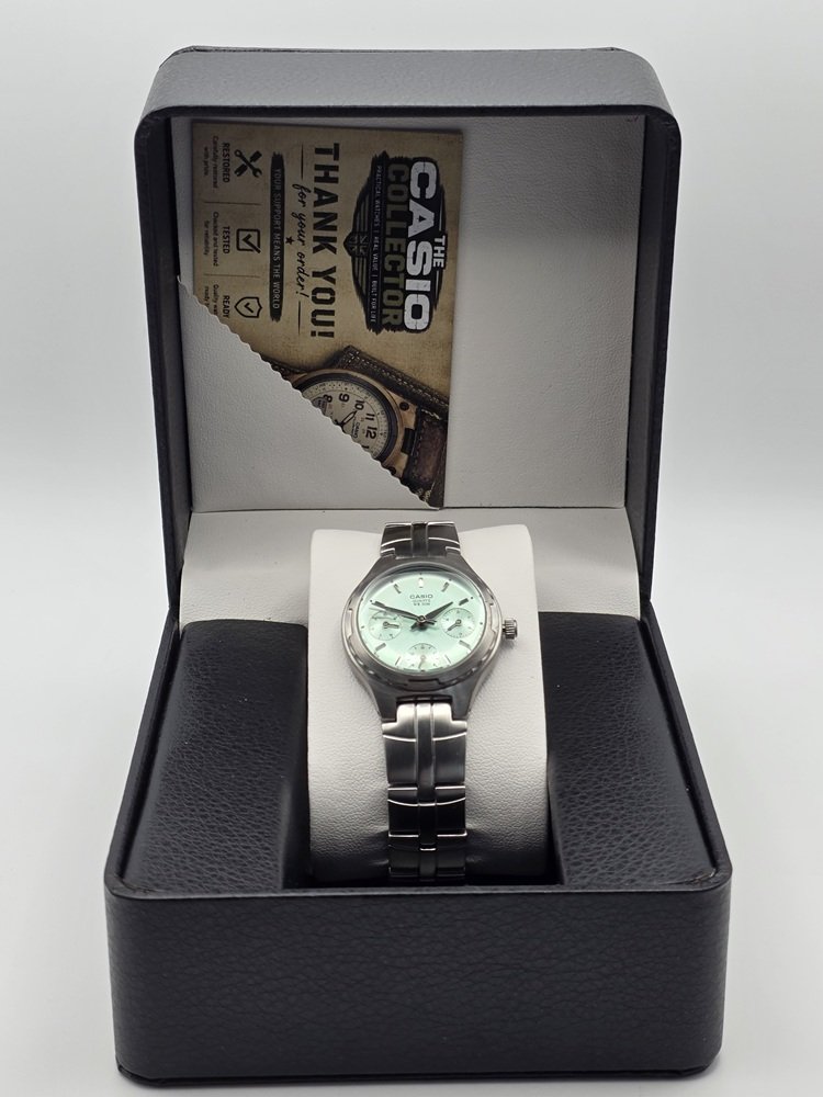 Casio LTP-2064 - Boxed.jpg