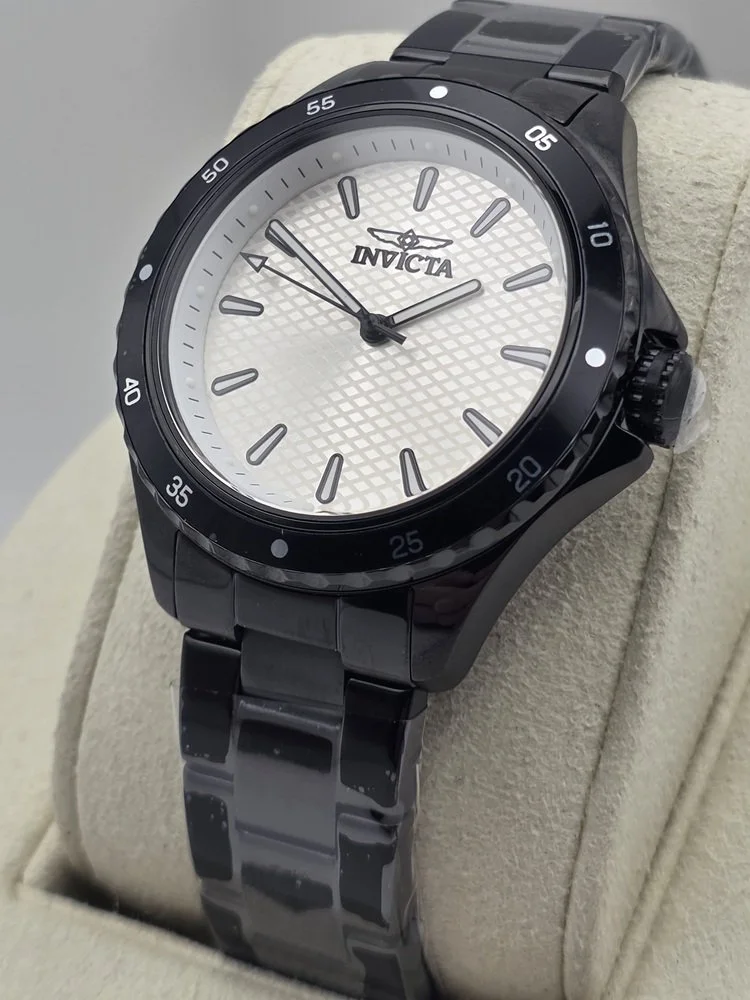 Invicta Pro Diver 50859 - Left.jpg
