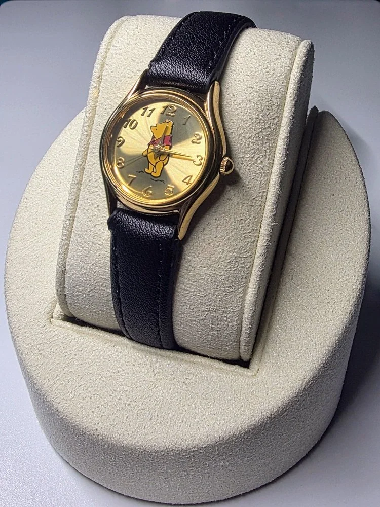 Vintage Disney Store Winnie the Pooh Gold-Tone Watch – 1990s