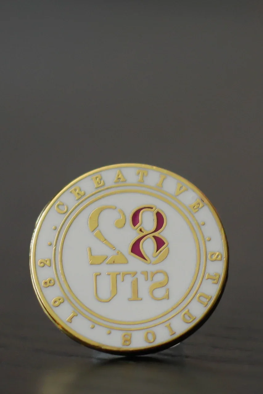 82 Stu Pin - Gold