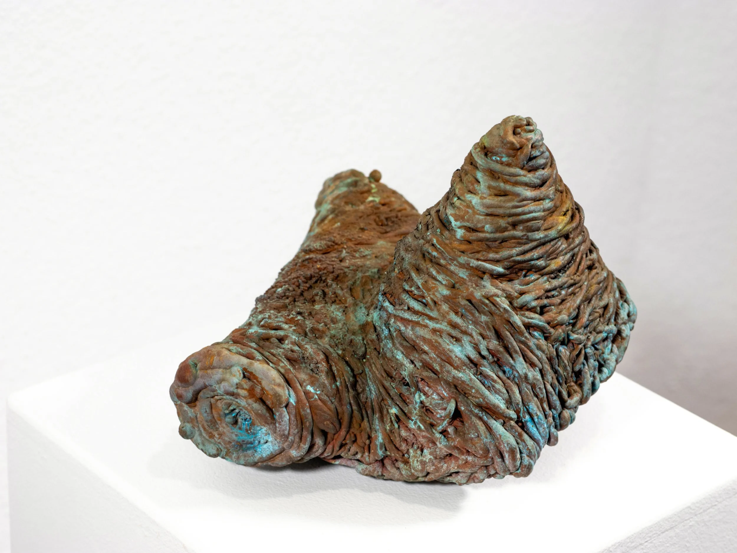 woven, wire, galvanized with copper, 24x25x19 cm, 2025, foto: H. Nowack 
