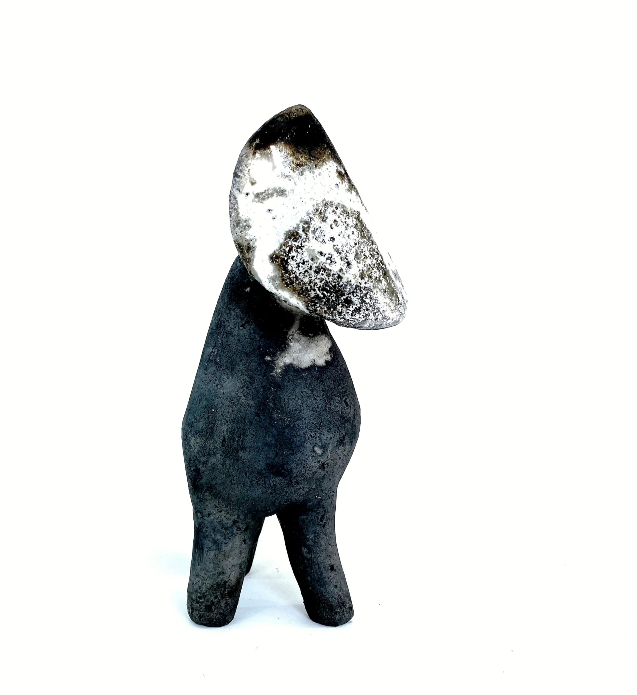 mushroom hat, ceramic, raku fired, 30×16x16 cm, 2021      