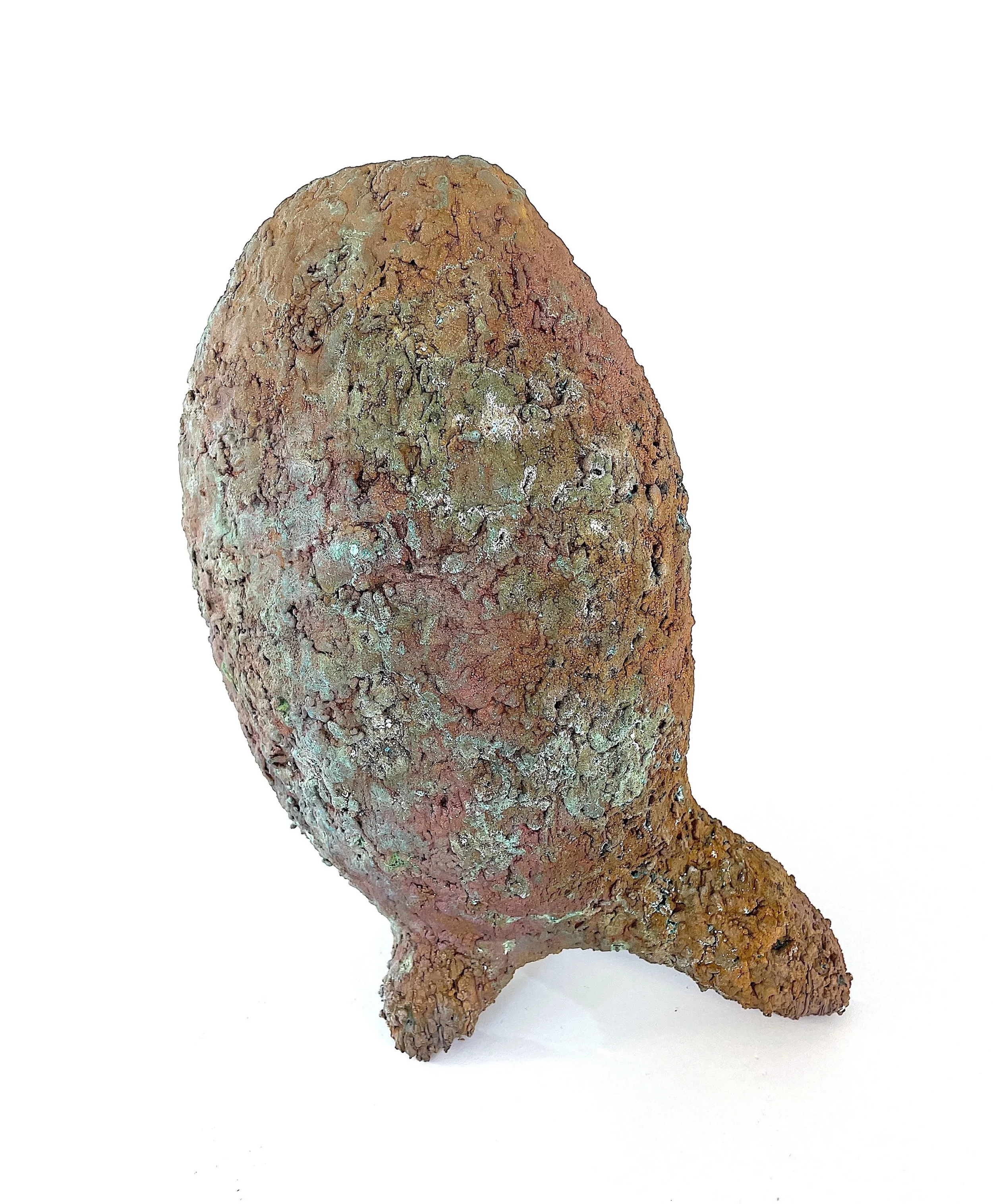 on three legs, wire, plaster, wood chips, wax, copper, 23x36x13 cm, 2024