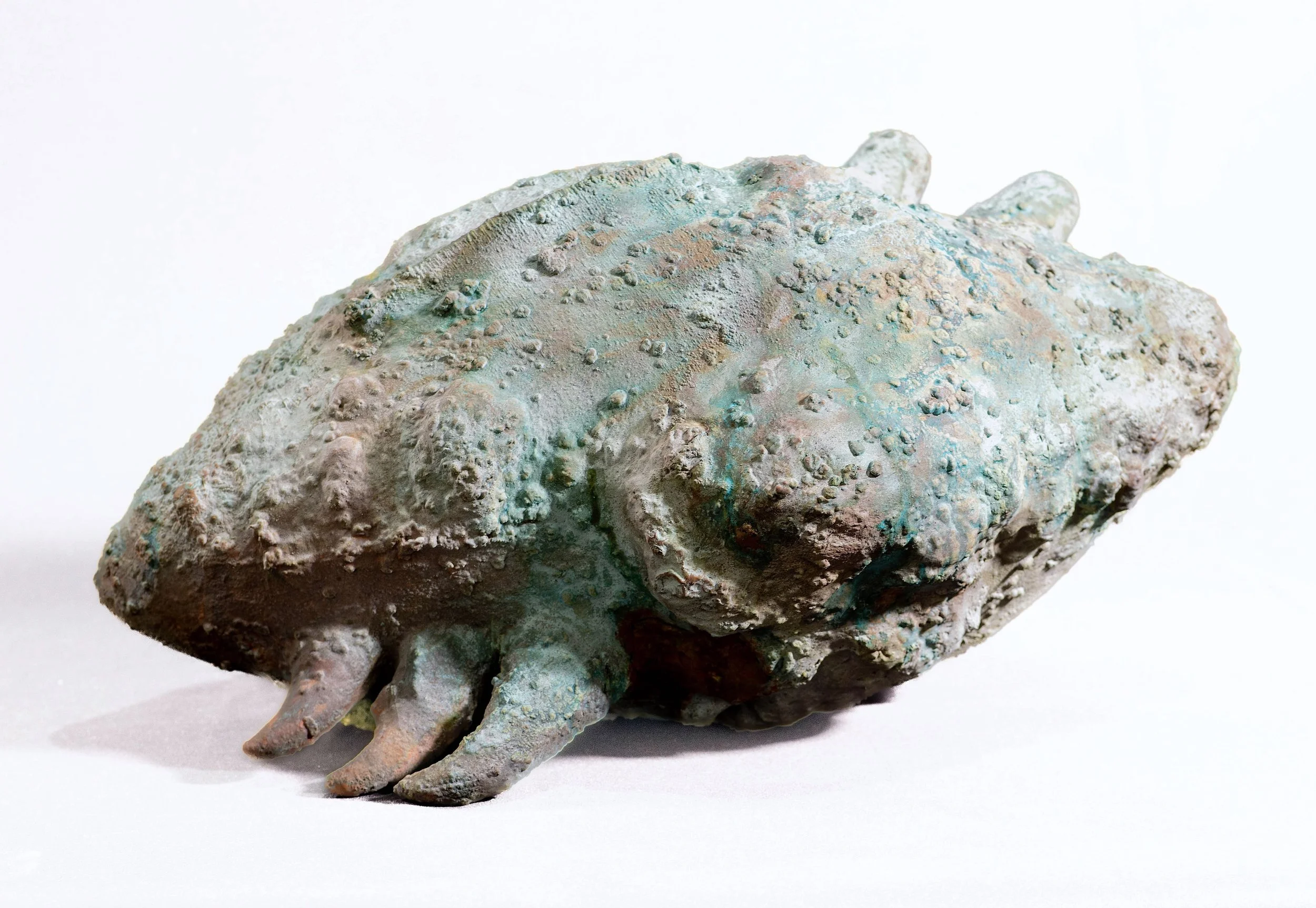 heart of an unknown creature, wire, papier-mâché, wax, copper, 61x34x34 cm, 2025, foto: H. Nowack 