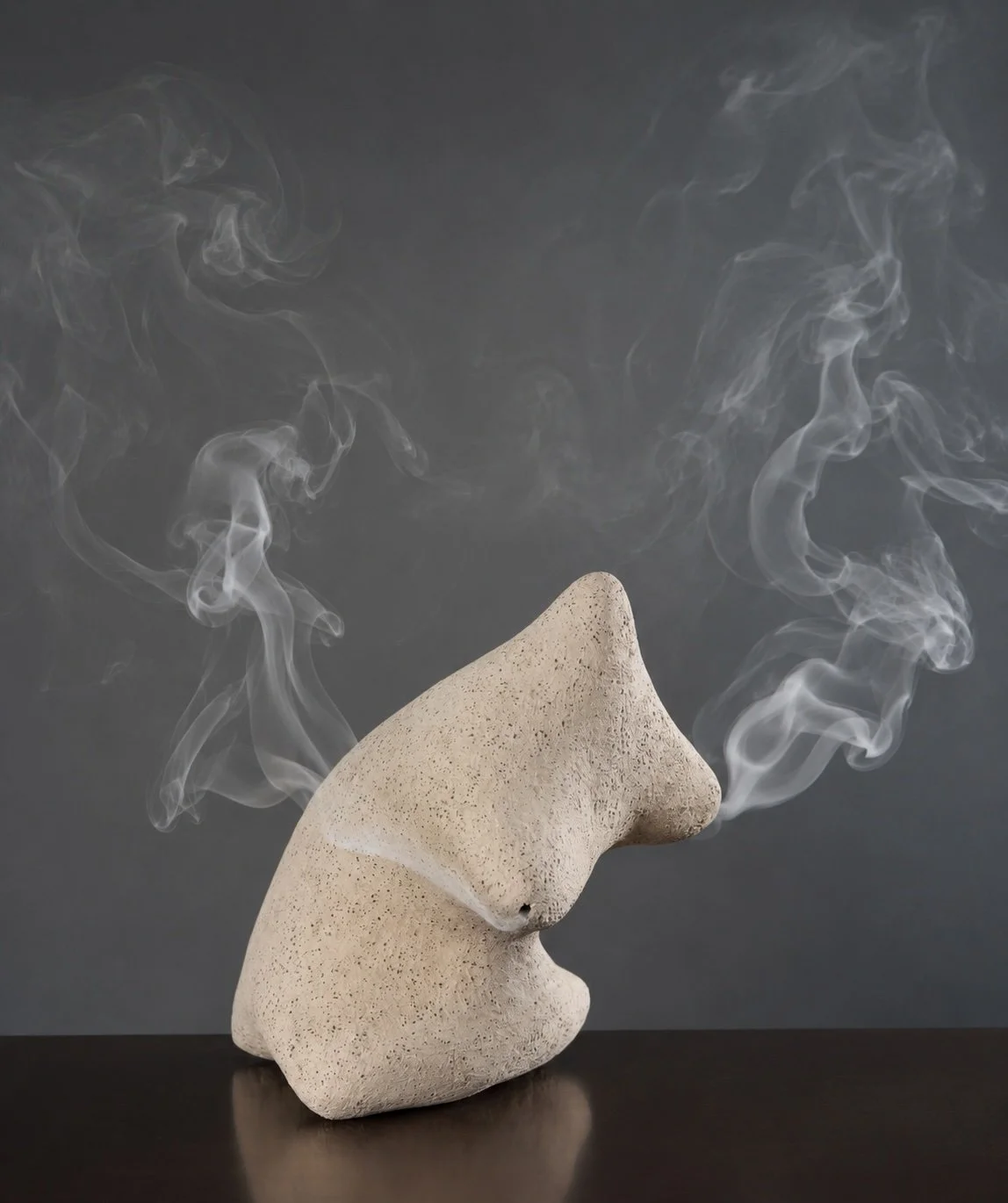 smoke sculpture IV, ceramic, 29x25x23 cm, 2020
