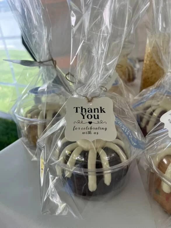individually wrapped cake party favors.JPG