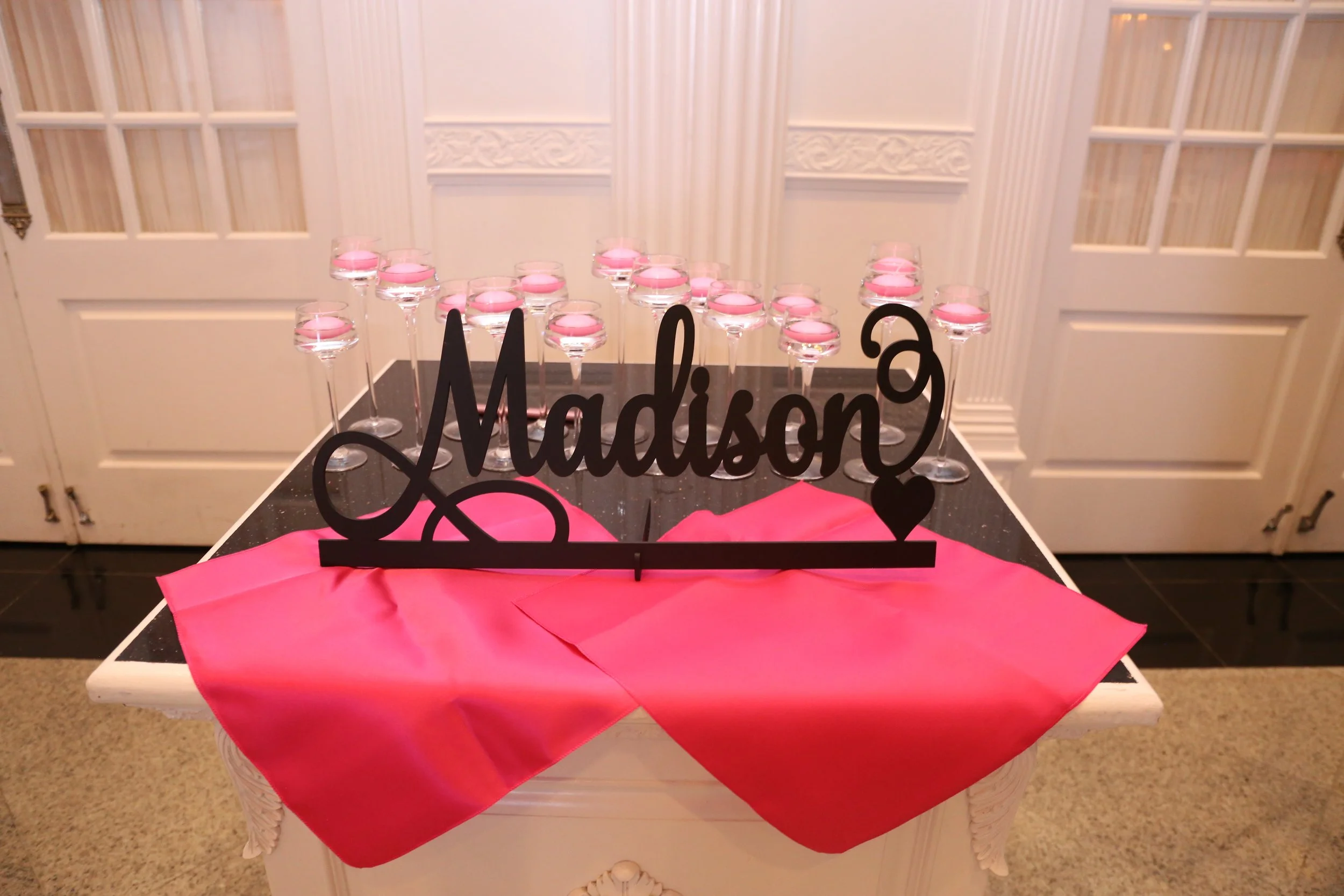 event decor with pink tablecloth.JPG