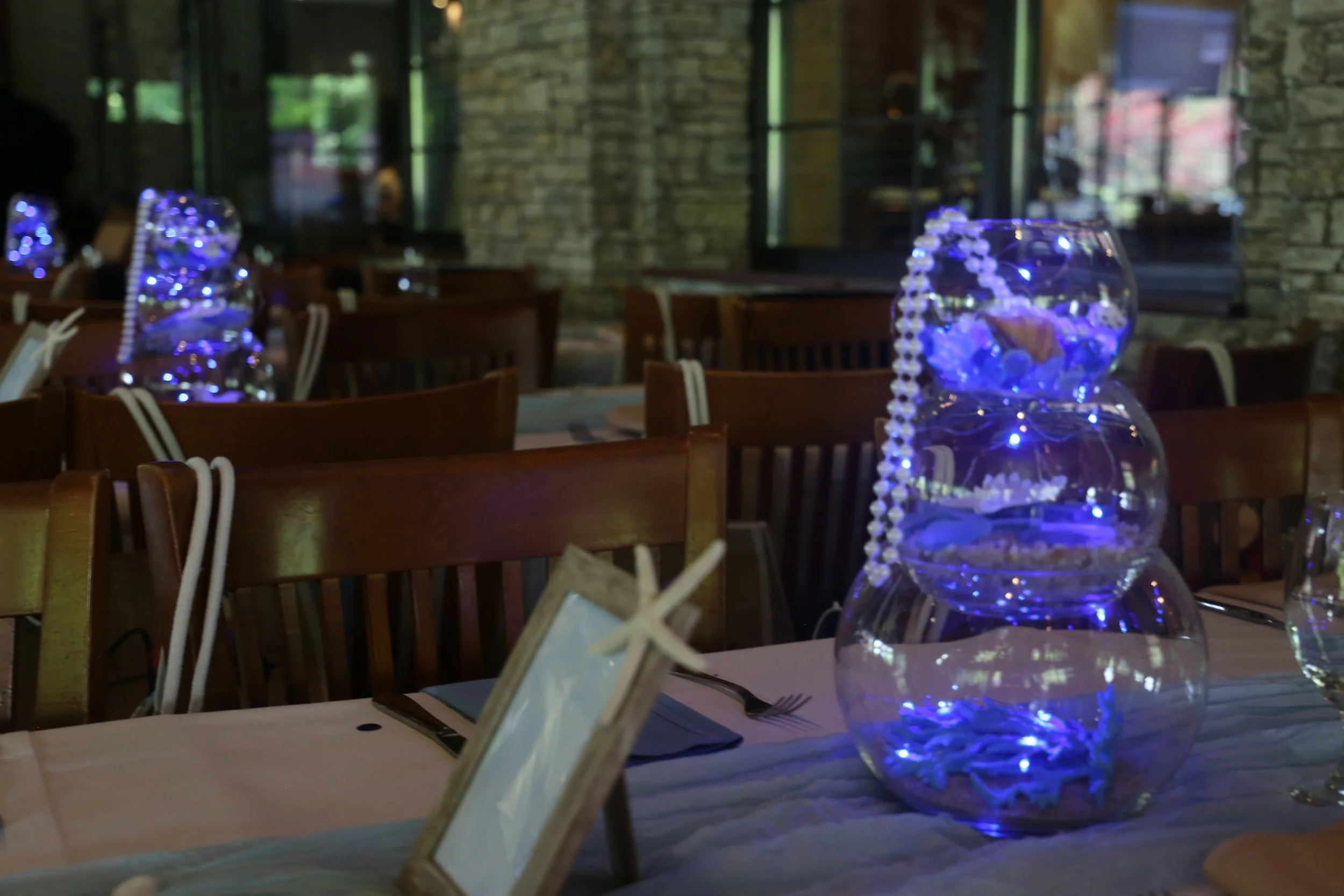 glowing table decor.JPG
