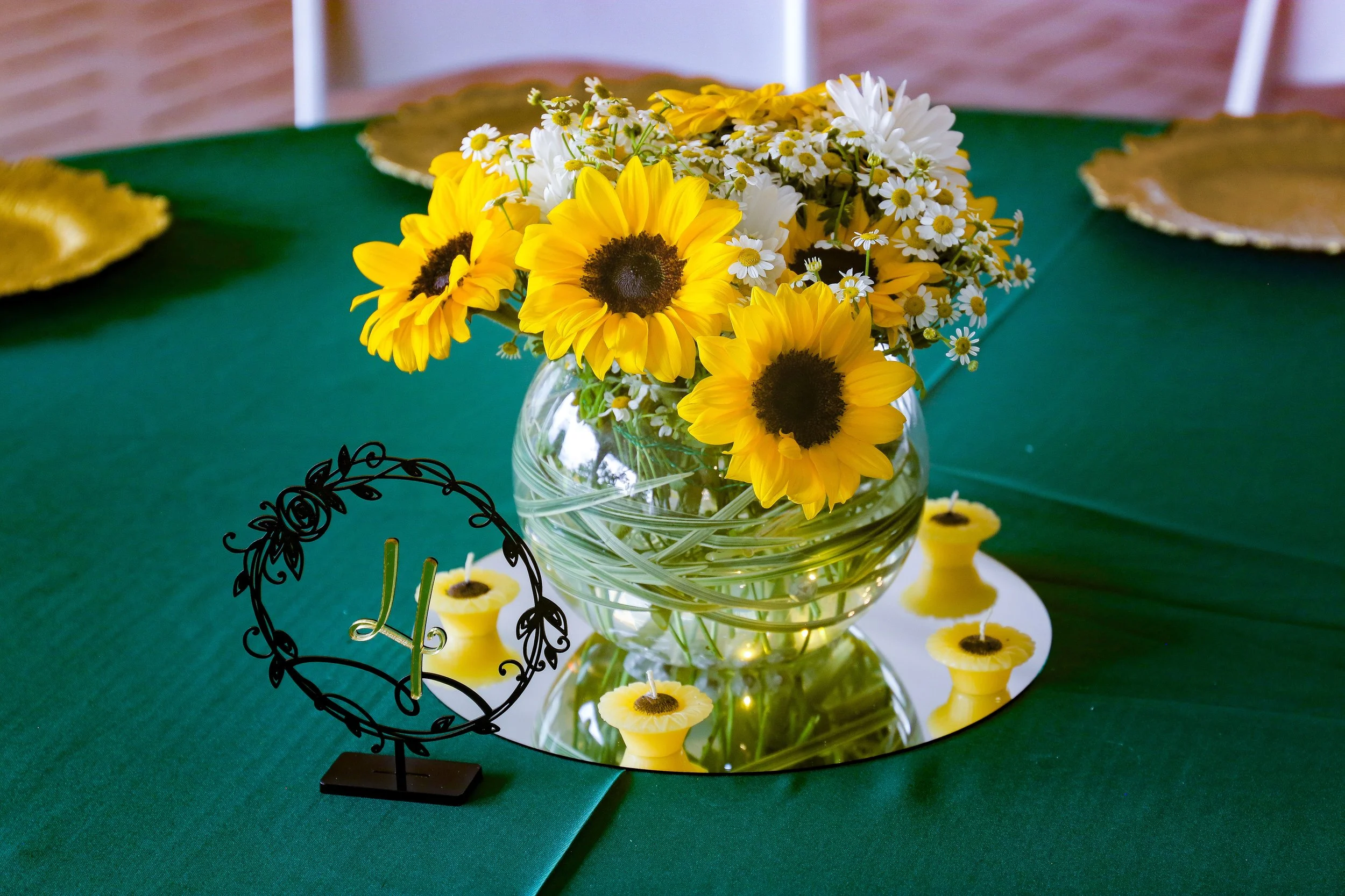 sunflower centerpiece.JPG