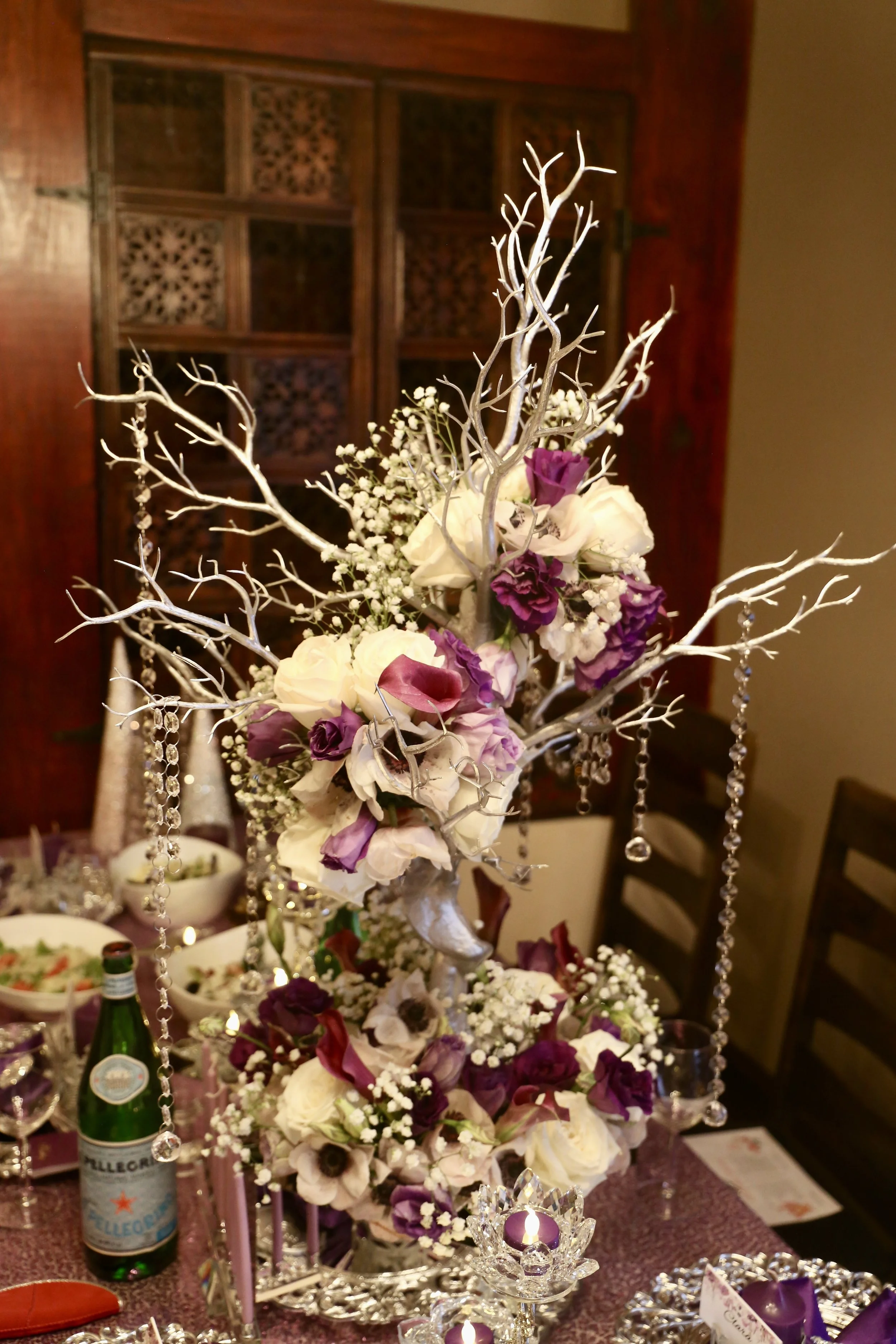 pink and purple centerpiece in table scape.jpg