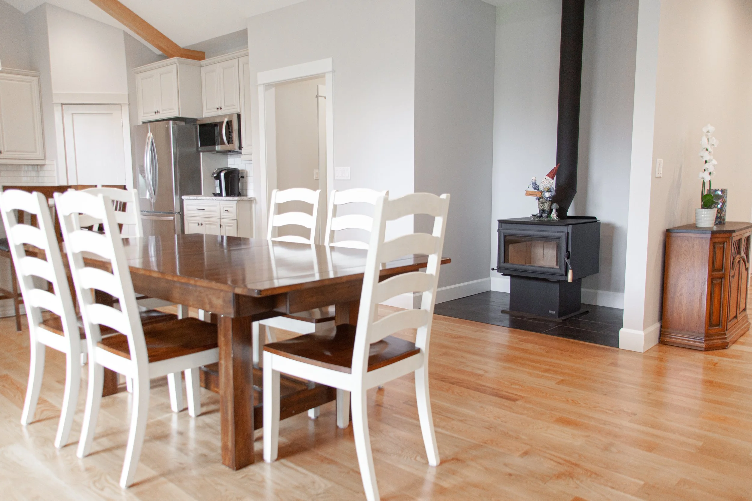 dining room.jpg