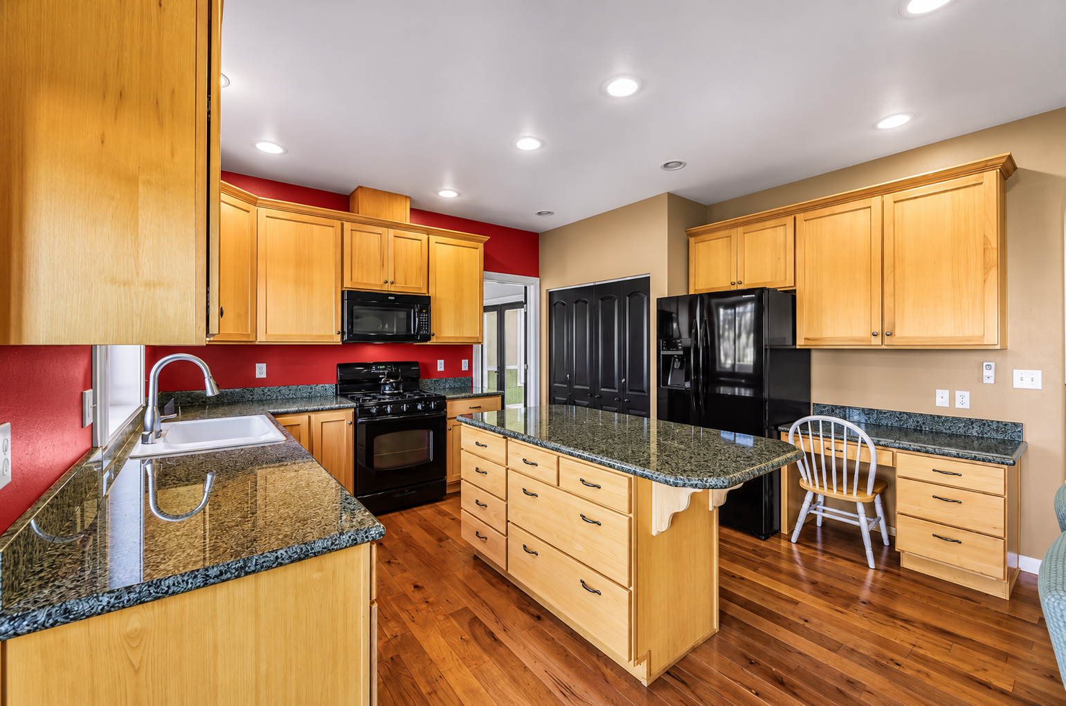 kitchen 2 (clean) .png