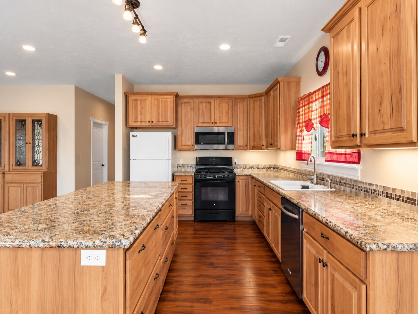 kitchen 2 (clean) .png