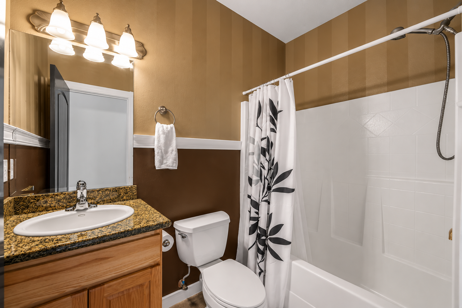 downstairs bathroom (clean).png