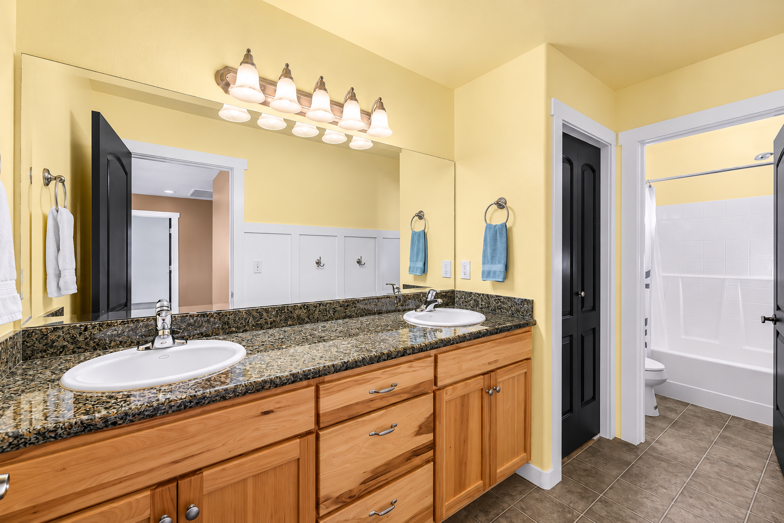 upstairs bathroom (clean) .png