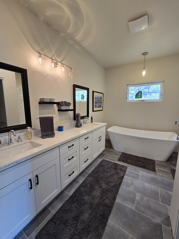 master bathroom.jpg