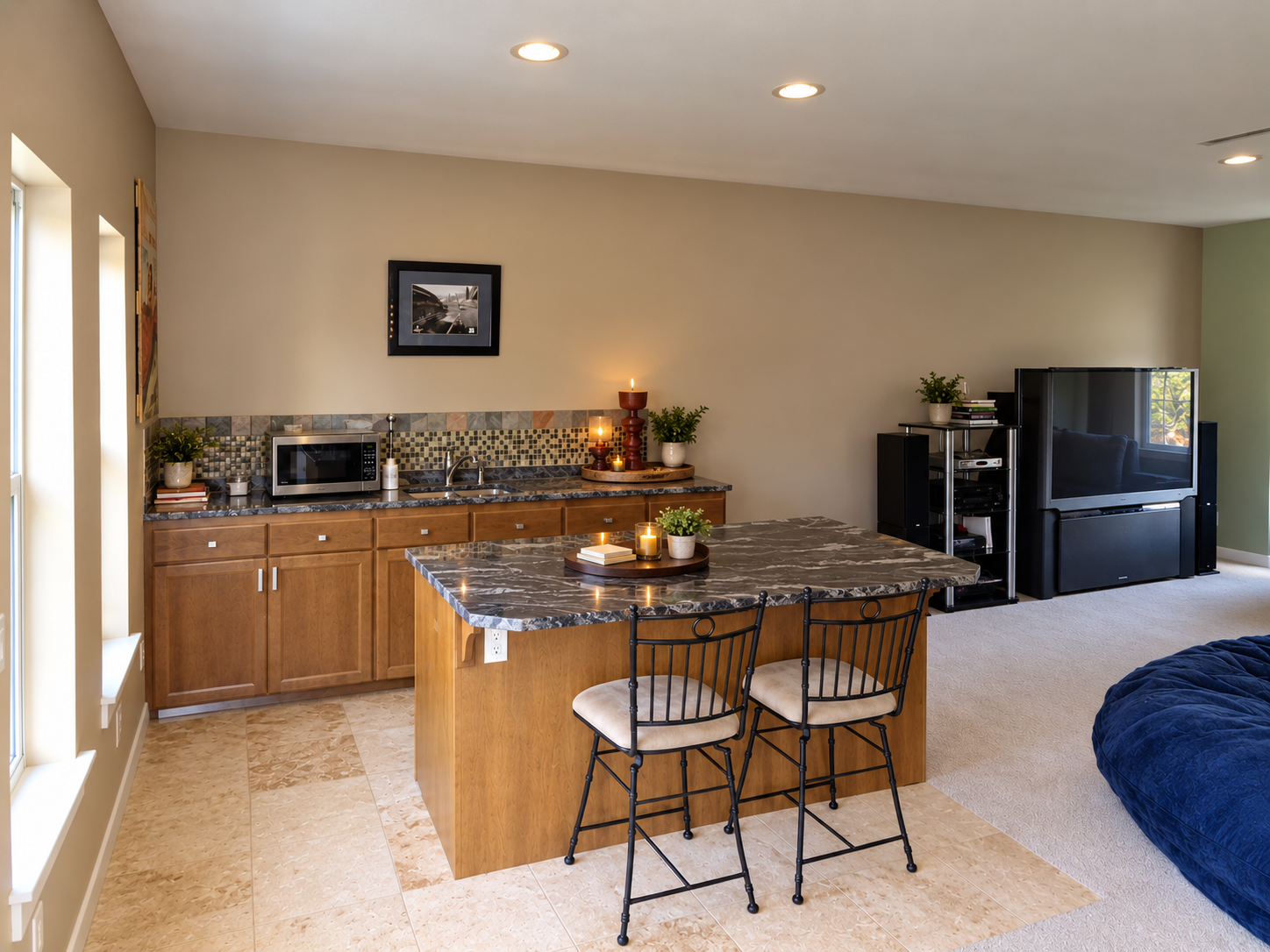 upstairs kitchenette (clean) .png