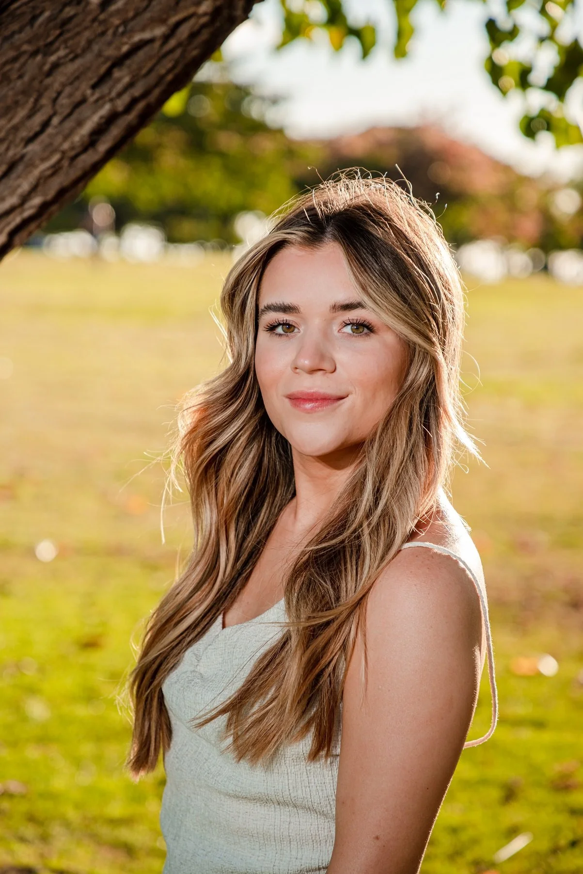 senior portrait of girl in spokane park