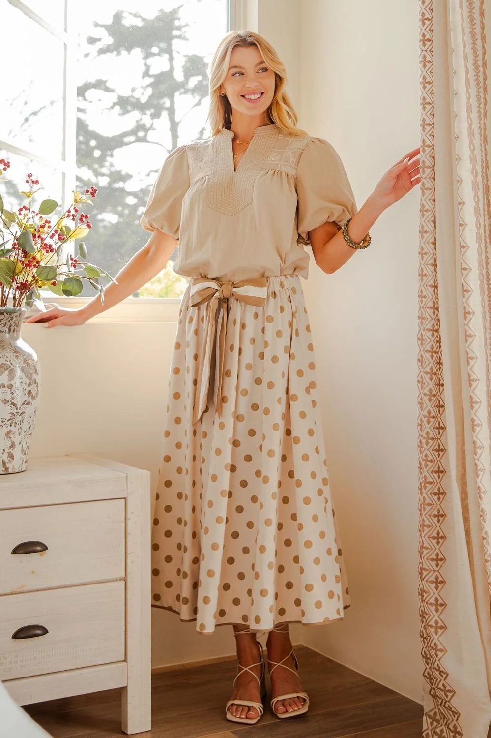 polkadotskirt2.jpg