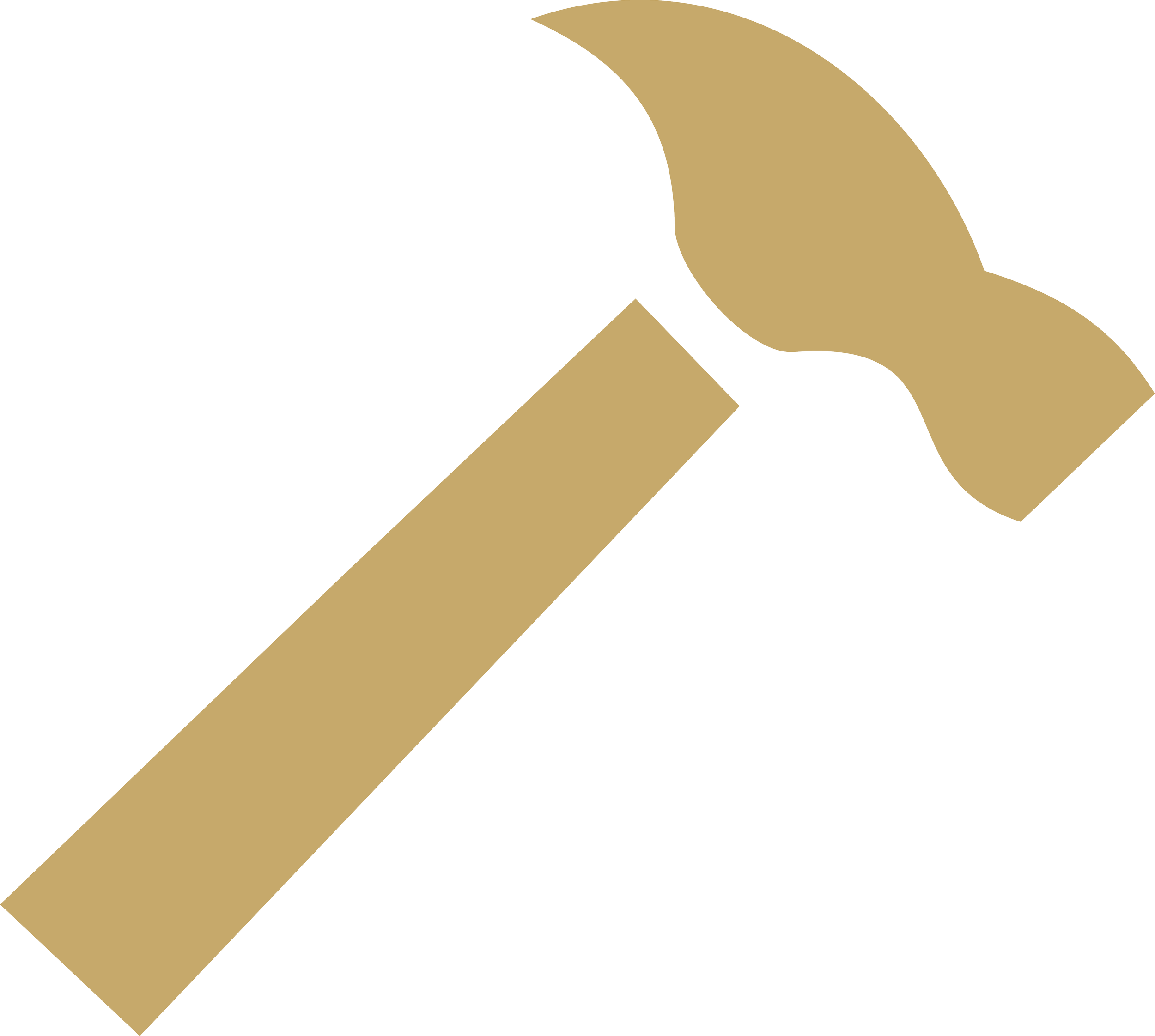 A large stylized letter Q in black with a gold arrow circling around it.