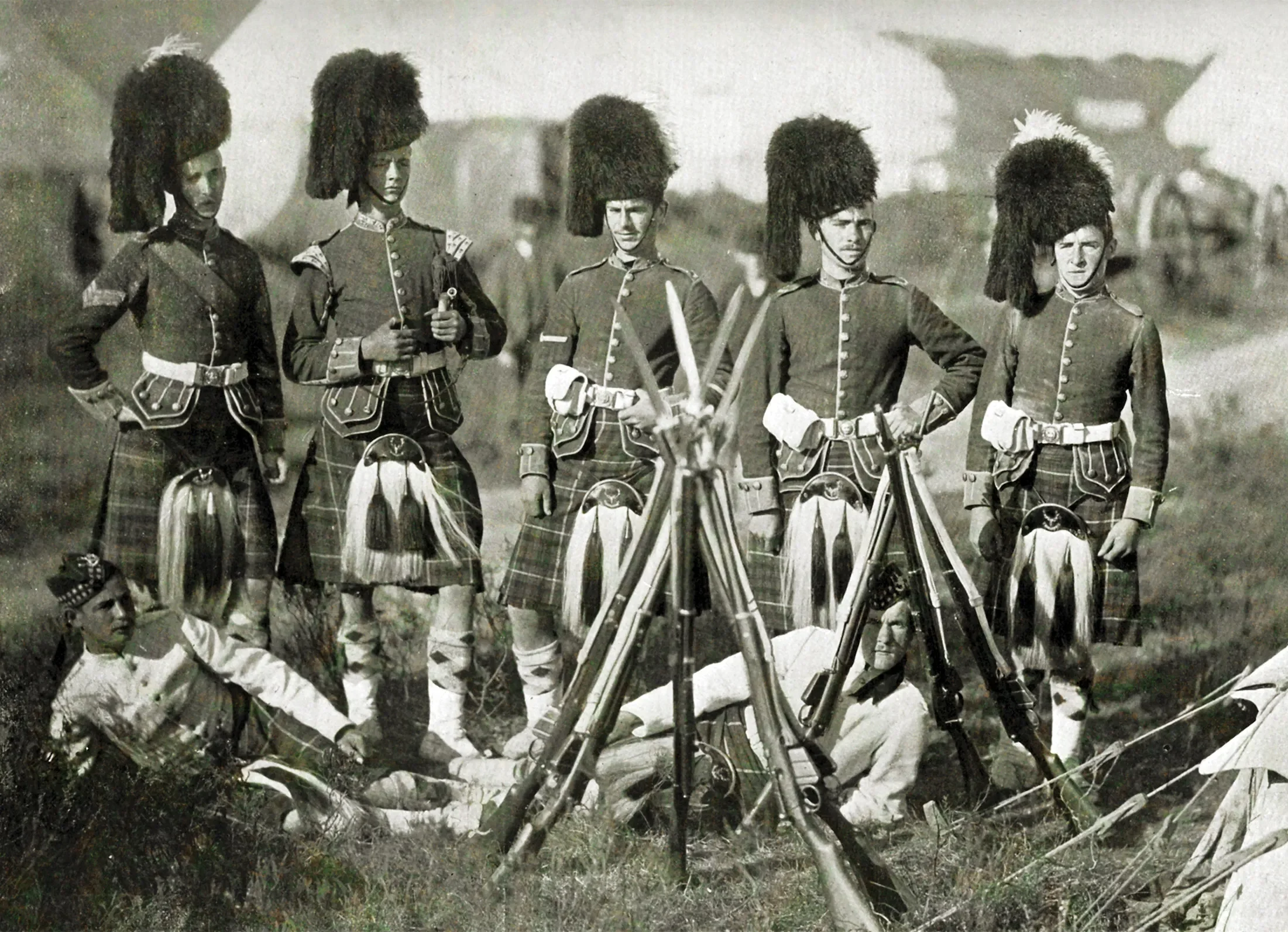 Military History Quarterly - Did Scottish Warriors Invent The Man Bag?