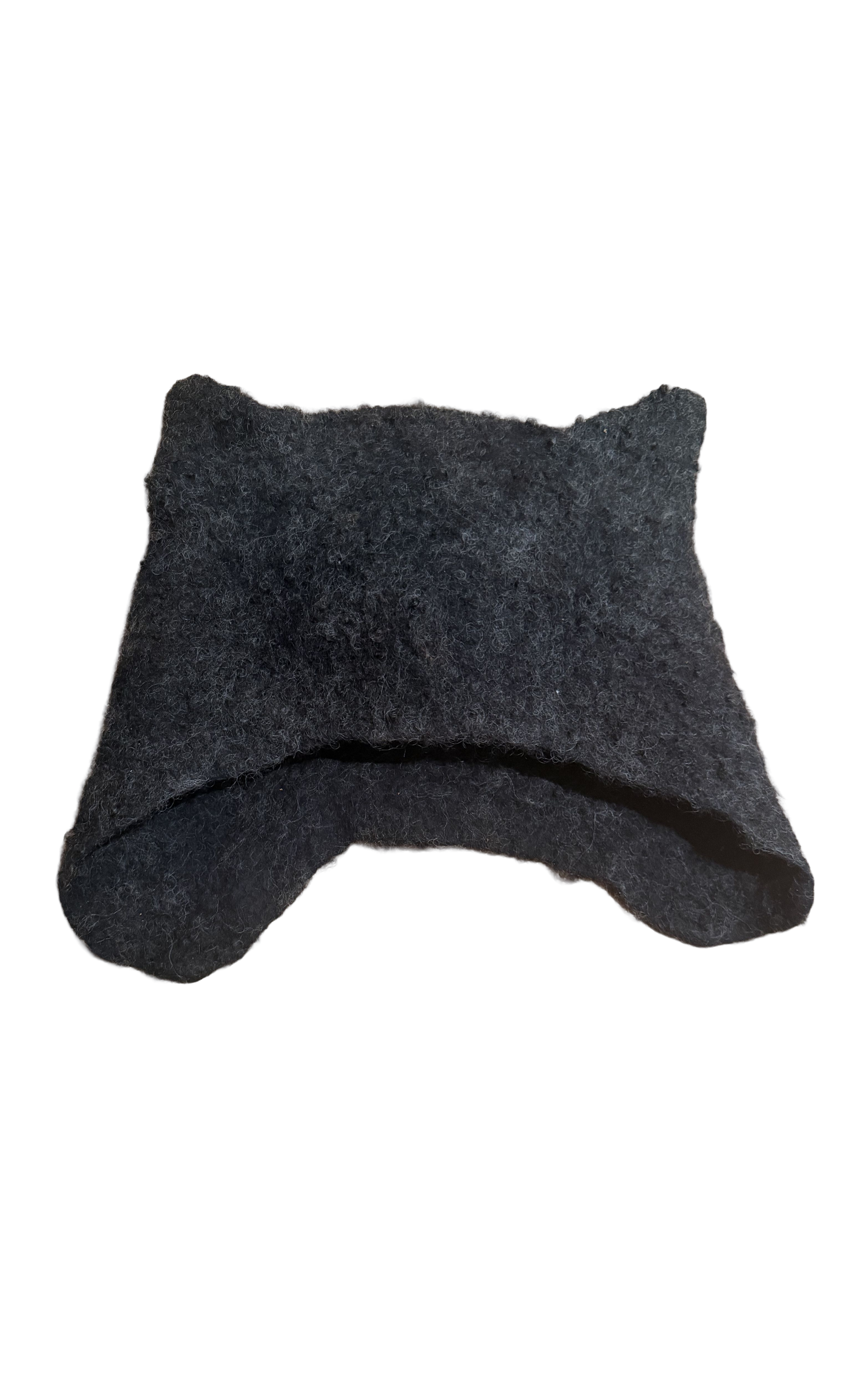 Dark merino hat